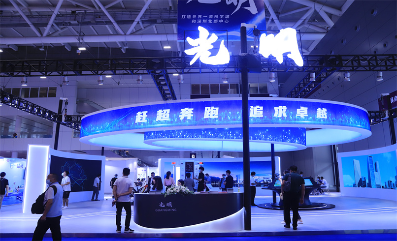 “文化+科技”魅力炫闪！诸侯快讯“24小时书香亭”亮相文博会