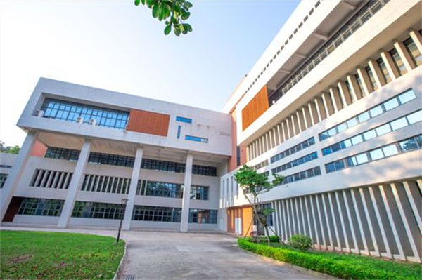 诸侯快讯案例 | 智慧化升级！番职院图书馆开启别样阅读体验